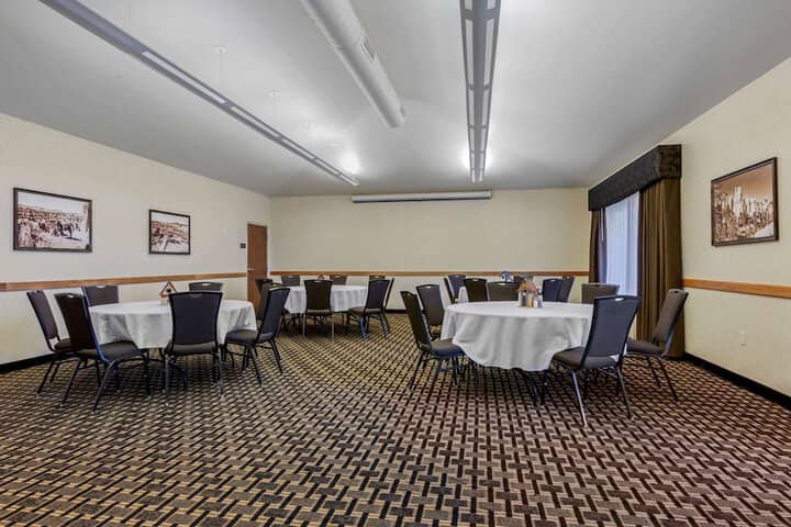 Meeting facility